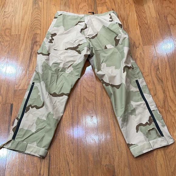 Men’s NWT Large Long Trousers Extended Cold Weather Camouflage Gore Seam - Picture 11 of 13